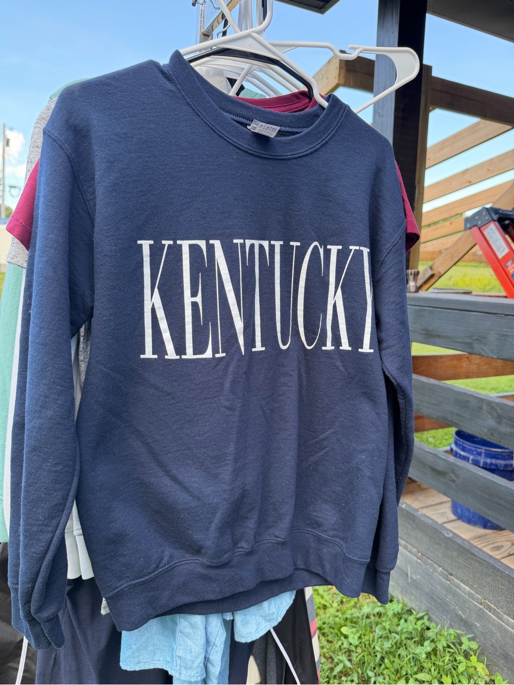 Women's Navy Kentucky Graphic Crewneck Sweatshirt
